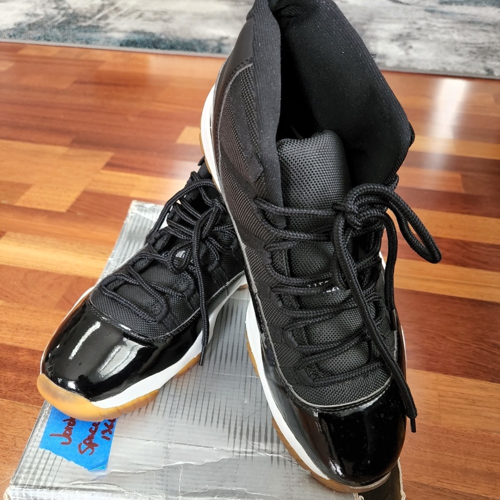 Air Jordan II RETRO Black/Royal Size 9.5